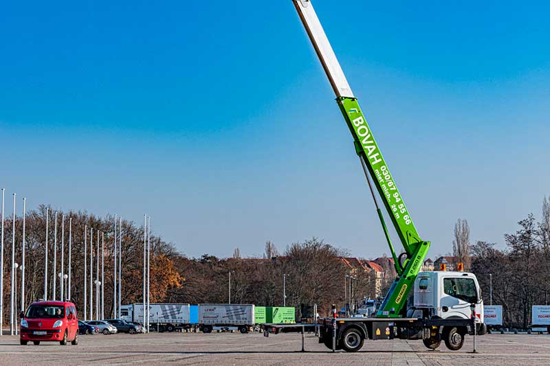 LKW-Arbeitsbühne 26 m