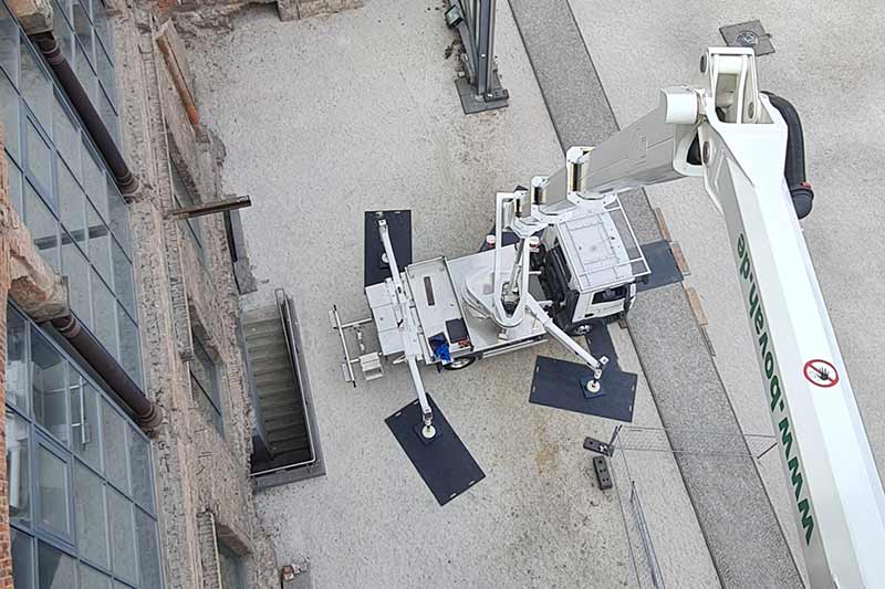 LKW-Arbeitsbühne 30 m